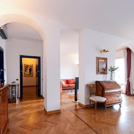 Como City View Apartment Luaran gambar