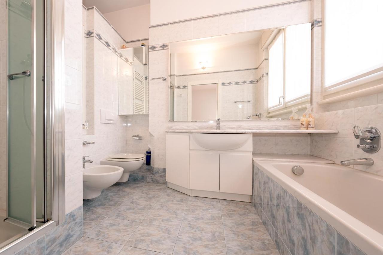 Como City View Apartment Luaran gambar